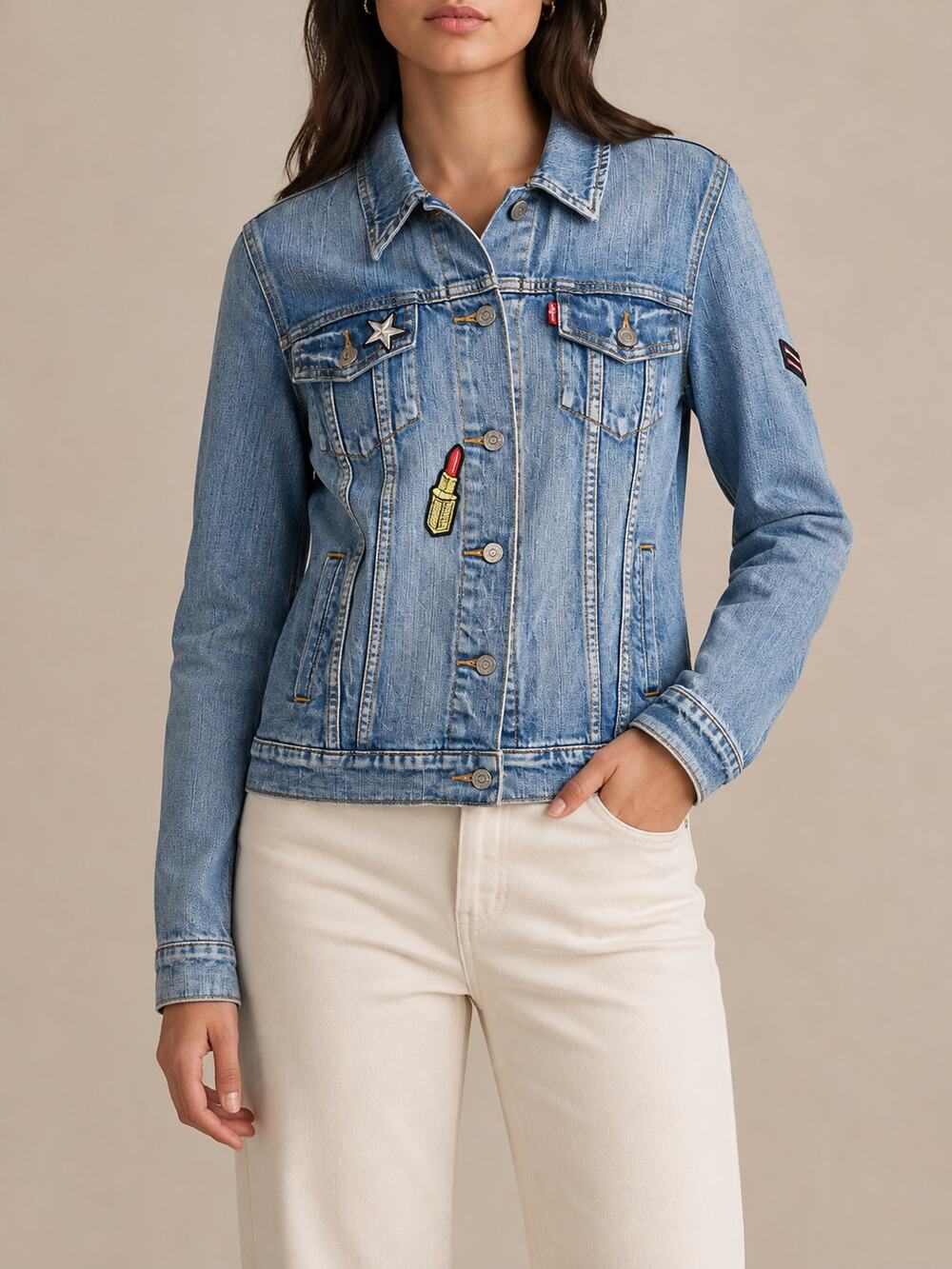 Levi's Boyfriend Trucker Jacket Womens L Blue Lipstick Patch Medim Wash Denim